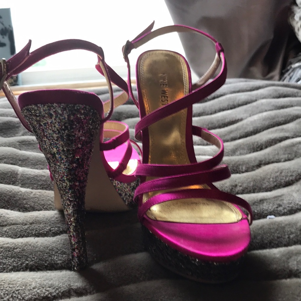 Platform high-heeled’s hot pink with sparkles heal